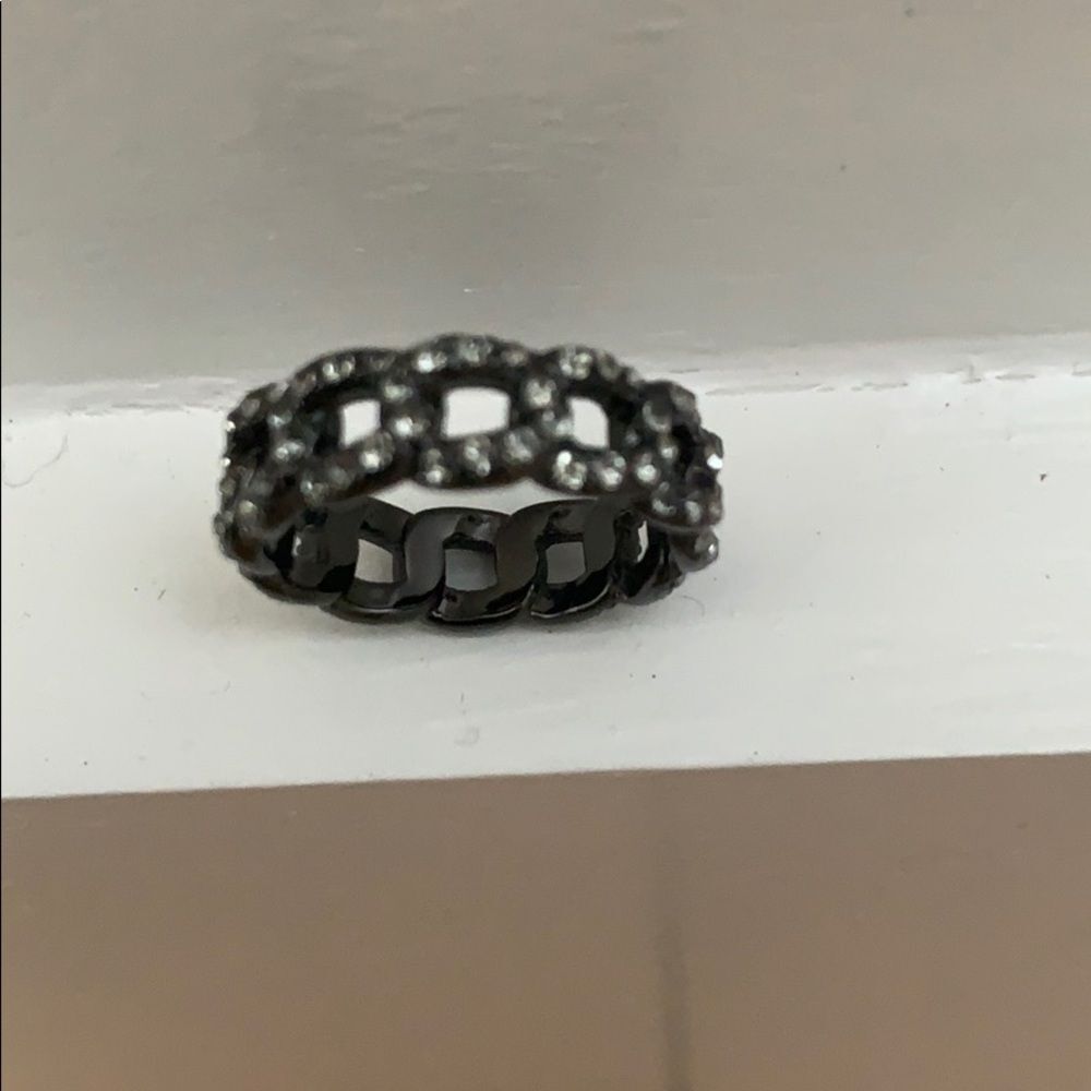 Chloe and Isabel black ring - Picture 2 of 2